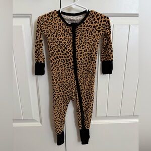 Little Sleepies leopard zippee